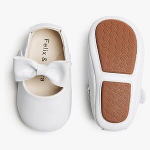 FELIX & FLORA 18-24m white shoes.